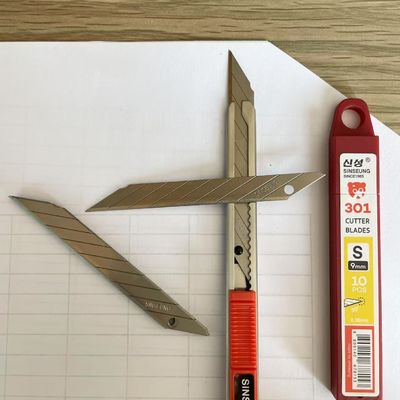 Beli Memotong Film Mobil Dibuat Mudah dengan 9mm Snap Off Blade Blade Isi ulang Termasuk pembuatan online
