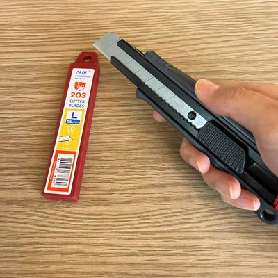 Beli Pemotong yang tepat 18mm pisau pemotong dengan presisi tinggi dan lebar 18mm pembuatan online