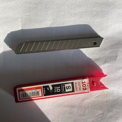 12 Segmen Mata Pisau Pemotong 9mm dengan Baja Karbon Tinggi SK2 dan Sudut Potong 60 Derajat