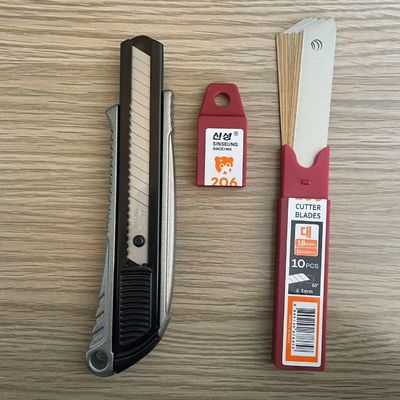 Pemotong tepat 18mm pisau gunting kompatibel dengan sebagian besar pisau utilitas