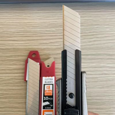 Precision 14 Segments Utility Knife Blade 18mm Tombak yang Tepat