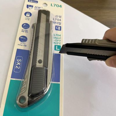 Pisau Utilitas Snap Off Pisau Ditarik Ergonomis Untuk Drywall