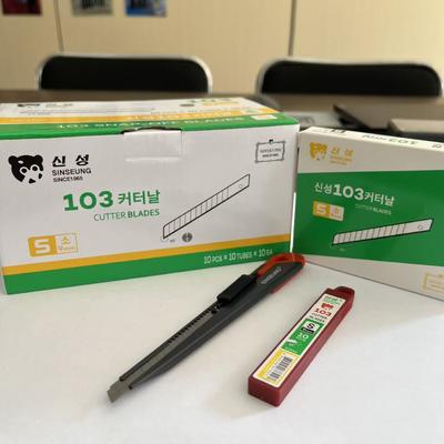 SK2 9mm Box Cutter Snap Blade Untuk Membungkus Dan Membuka Paket Kinerja yang Lama