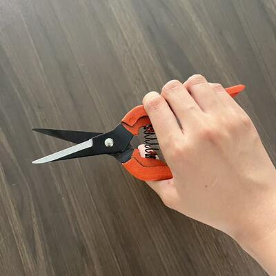 Konstruksi Genggam Ergonomis Snips Multipurpose Untuk Industri Tugas Berat yang awet